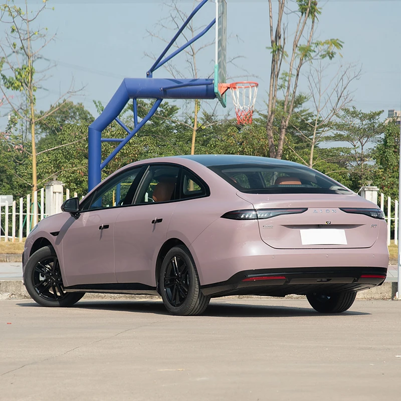224 Hp 2025 Pure Electric 4-Door 5-Seat Sedan 50Km Flat Door 650 Smart Luxury Version Aion Rt New Energy Vehicle Electric Car
