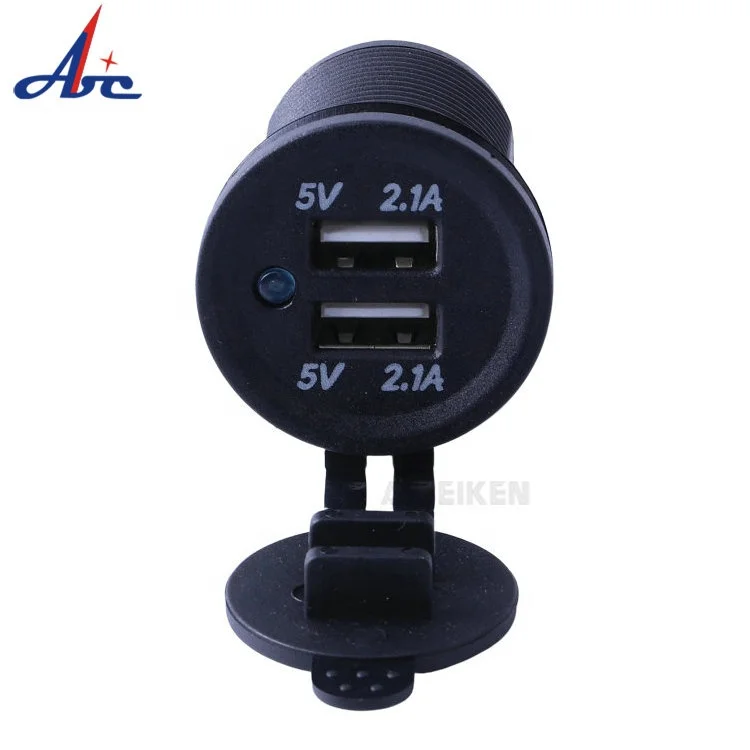  Розетка зарядная с двумя USB-портами 12 В 24 5 4 2
