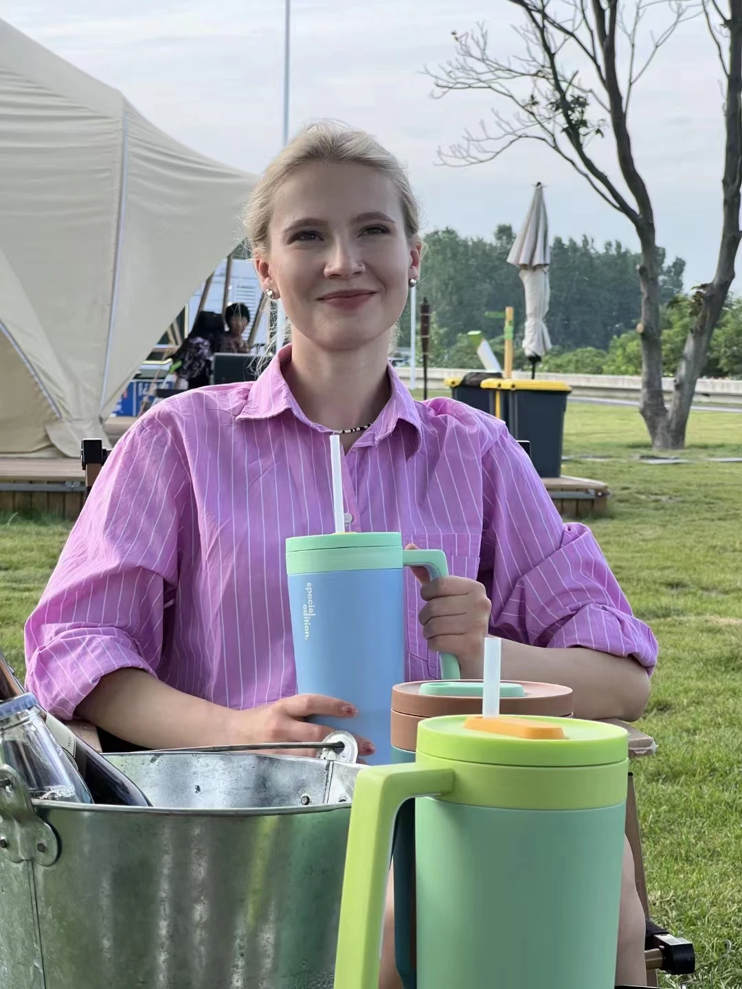 18/8 Stainless Steel Vacuum Insulated 40 Oz Travel Mug Tumbler with handle with fruit infuser