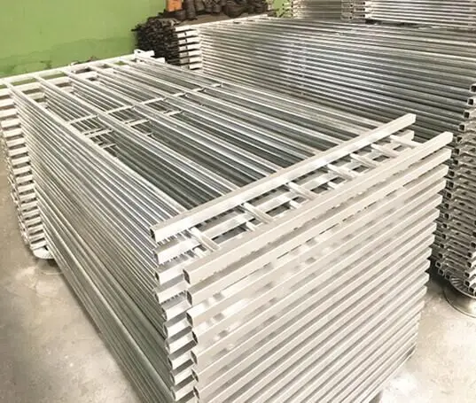 highly protective zinc-iron SHEEP HURDLE with interlocking loops to join together FULLY WELDED cattle panel