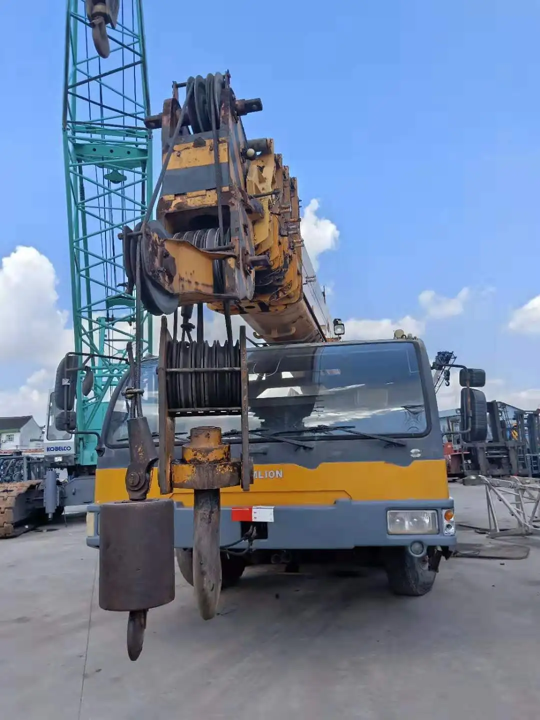 used Zoomlion crane 50 ton telescopic boom truck crane qy50v qy50 zoomlion50