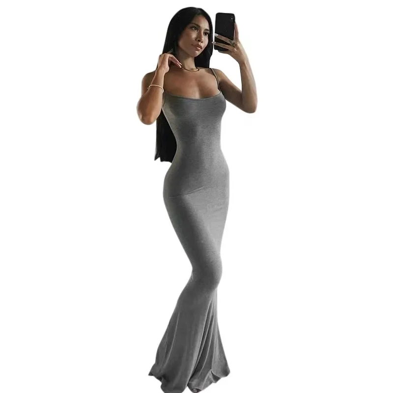 Long fish tail dress with peach hips
