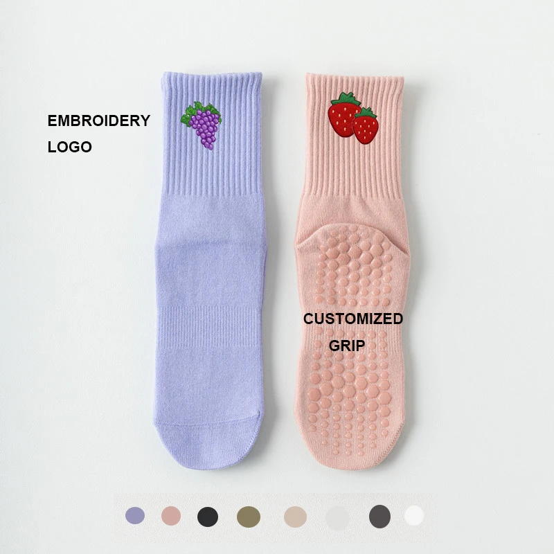 Anti-Slip Custom Design Embroidered Women Grip Sock Cotton Custom Logo Fitness Yoga Pilates Socks