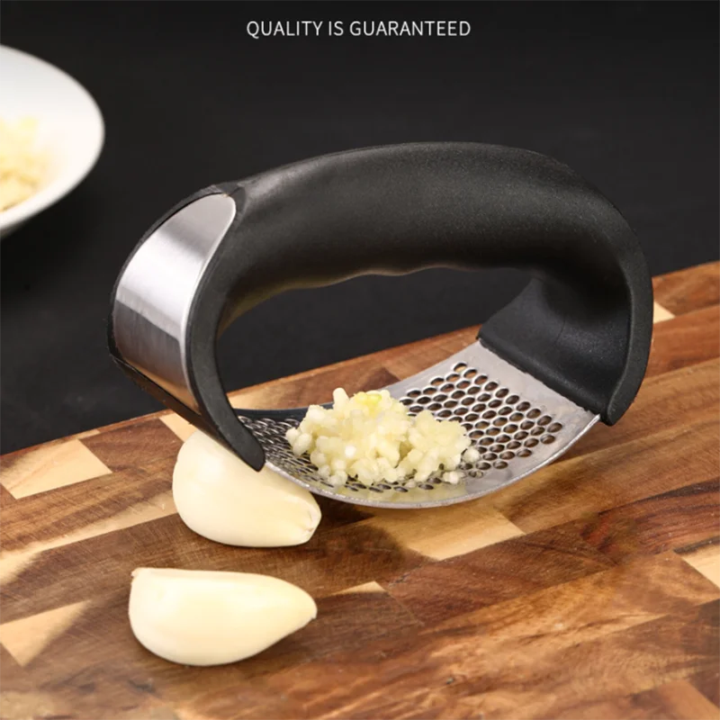 Good quality kitchen supplies home products colorful garlic press stainless steel 2 in 1 garlic mincer and slicer