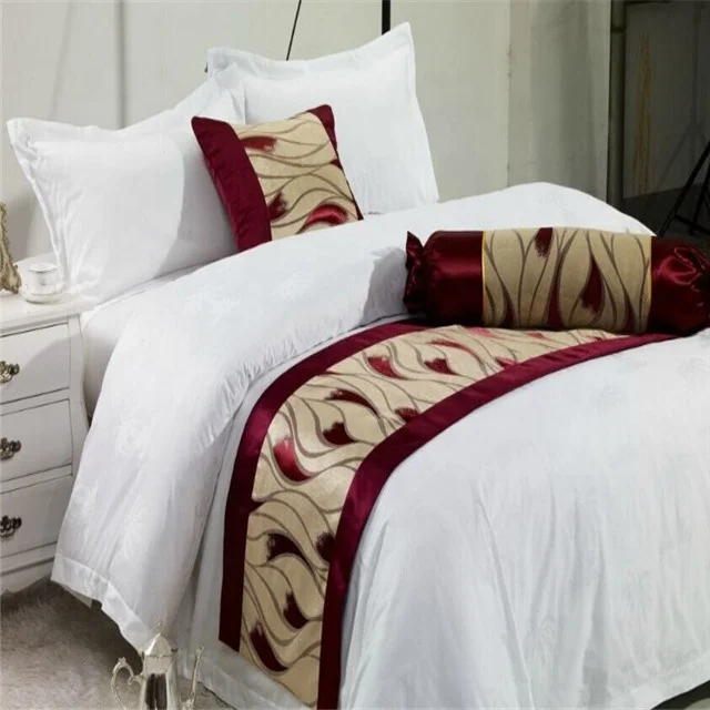 High Grade Jacquard Fabric Star Hotel Used bed runner with pillow