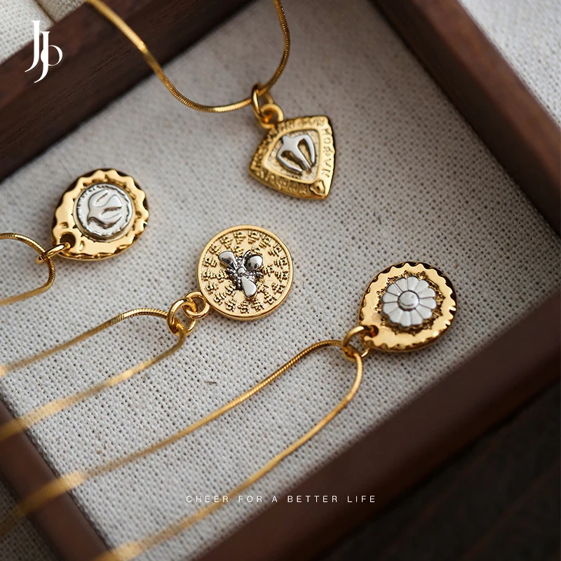 JOJO Fashion 2023 vintage 18k gold necklace women high quality relief design choker necklaces for women