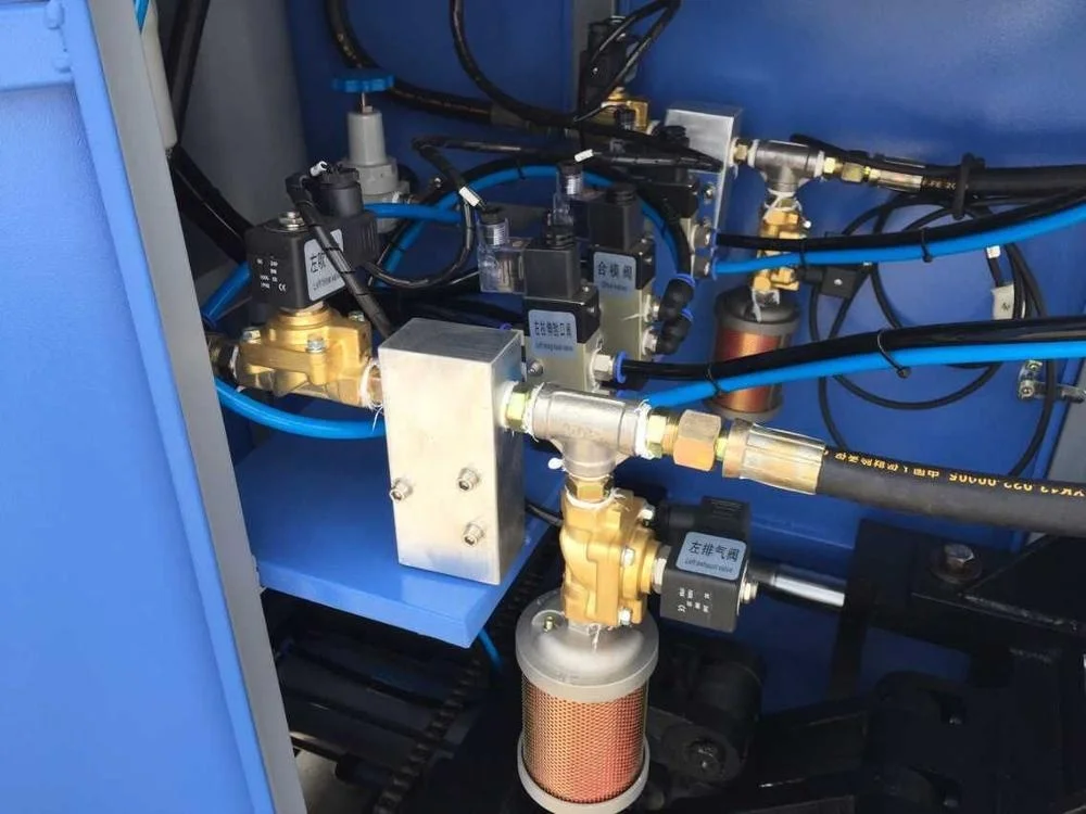
semi automatic plastic blowing machine/plastic water bottle blowing making machine 