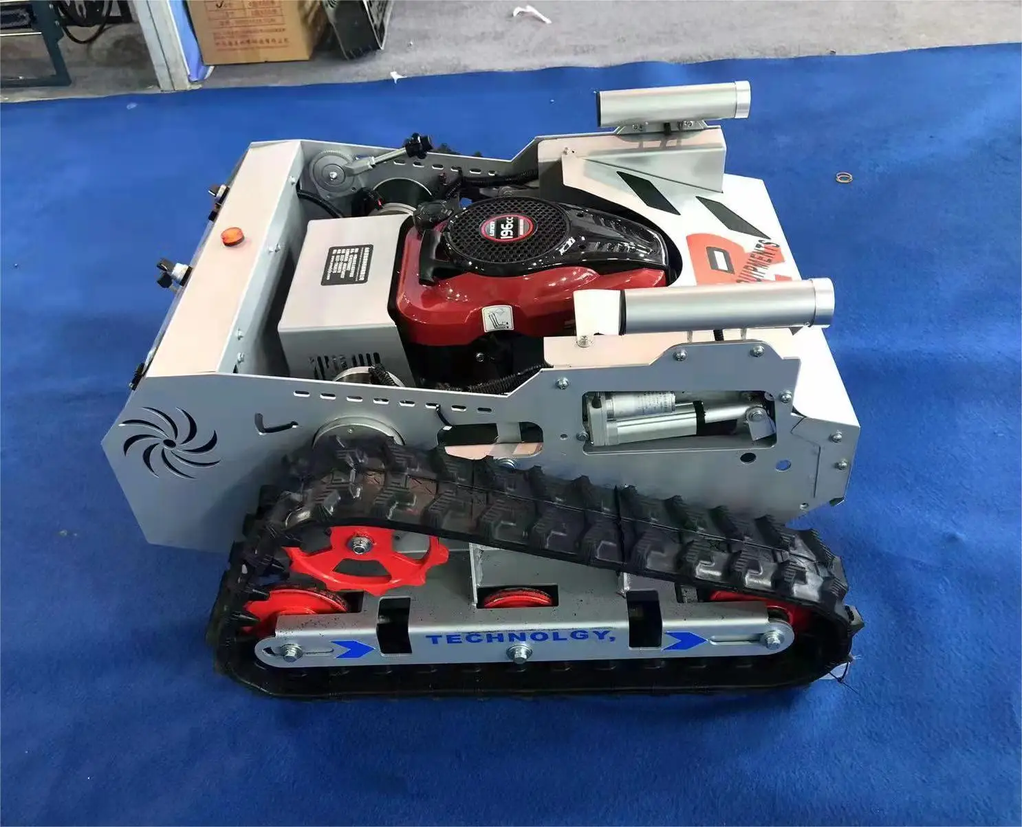 High Quality Electric Start 7.5 HP Cutting Machine Riding Zero Turn Wheel Lawn Mower