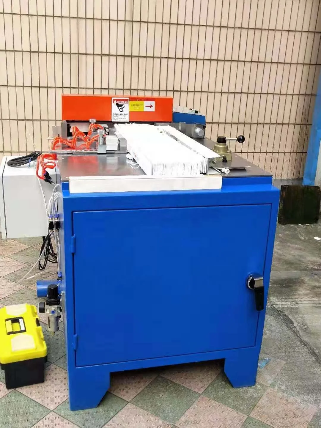 
Readymade wooden venetian blinds Automatic double cut down/ modify Machine 