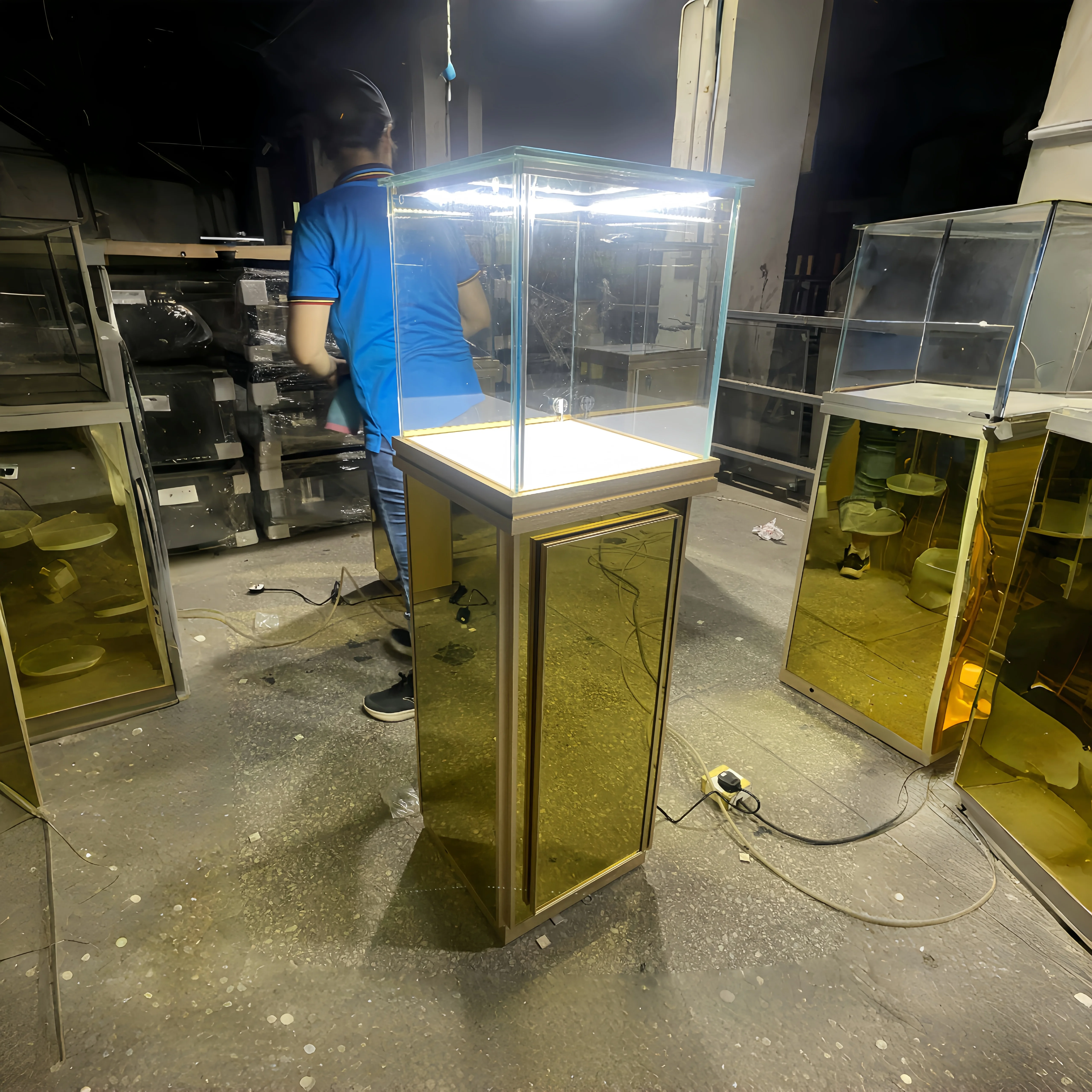 Simple aluminum glass display cabinet Red wine tea souvenir toy display cabinet custom logo glass display showcase with lights