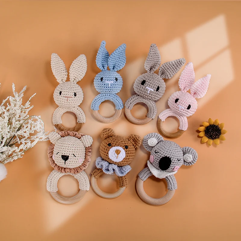 100% Natural Safety Handmade Wood Baby Crochet Rattle Teether Wooden Teething Crochet Rattle for Cheap