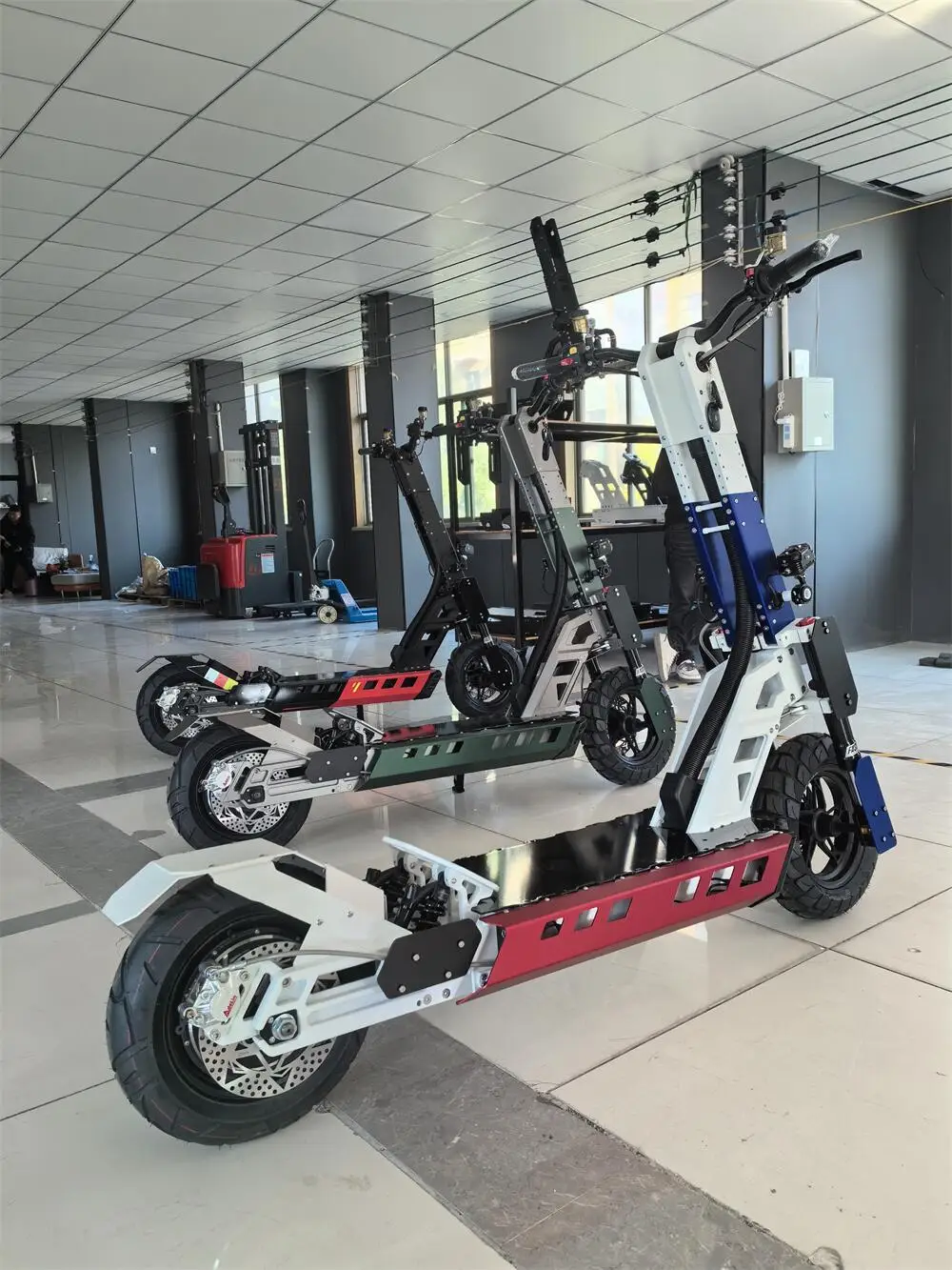 2024 New 72V52A Super Power fast scooter with 120KM/H 150KM range new design two wheel scooter for high speed way