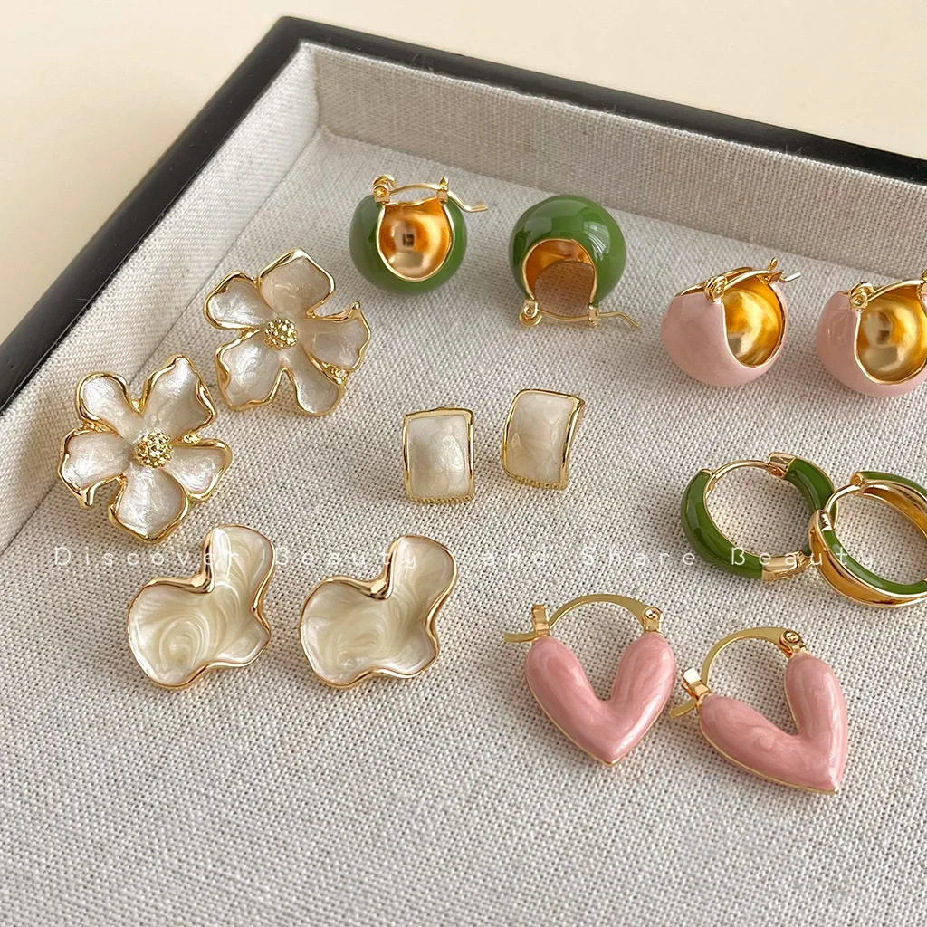 Sweet Girls Fashion Jewelry Japan and Korean Style Beautiful Color Copper Alloy Earrings Light Luxury Enamel Ear Clip Earrings