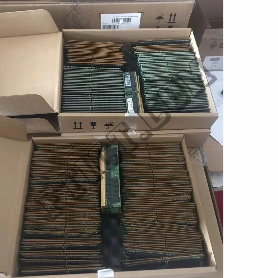 32 Гб 2Rx4 PC4-2400T -RA1-12-MC0 SAMSUNG Память для