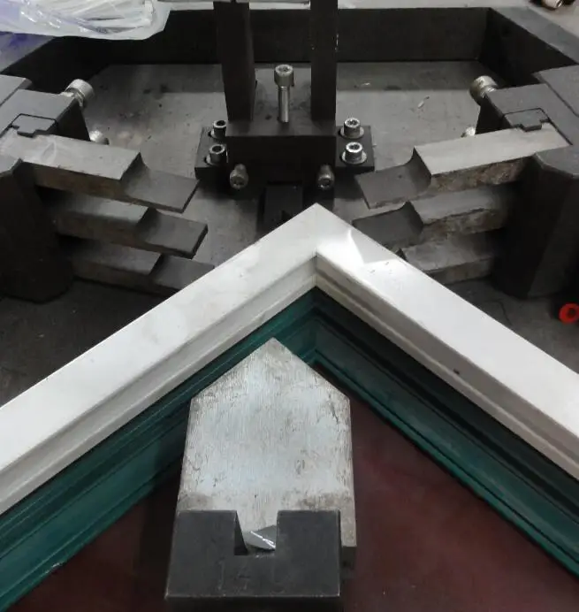 aluminum window door corner joint machine/aluminum window door making machine with CE