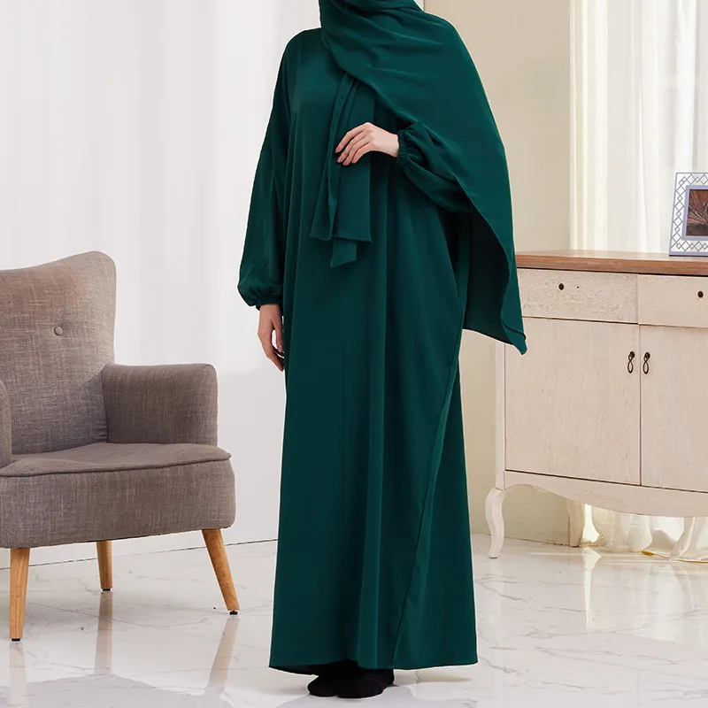 China Factory cheap abaya dubai sudanese women toub swiss cotton voile selling dubai ladies abaya style muslim maxi dress