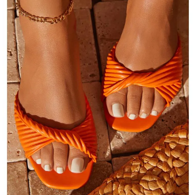 2023 new large flat sandals casual fashion slippers candy colored beach sandals