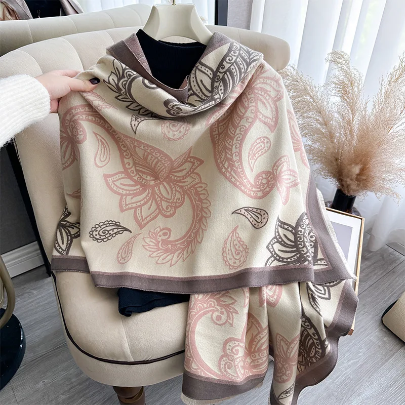 2024 Retro Fashion Paisley Jacquard Winter Blanket Shawl Wrap Scarf for Women Cashmere Thick Warm Ladies Pashmina Scarves
