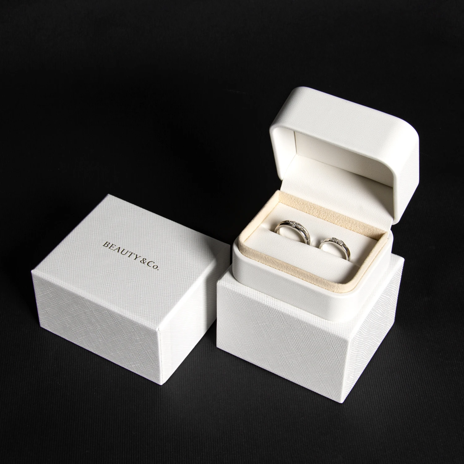 Custom Luxury Black White Green PU Leather Jewelry Boxes With Logo