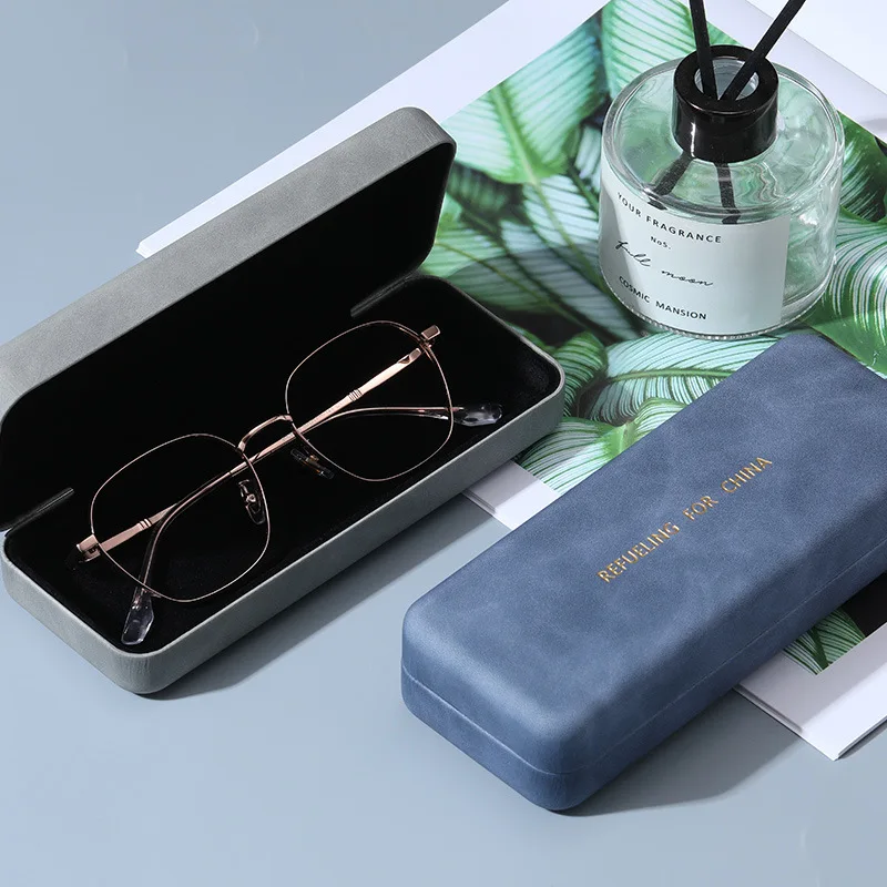  Exquisite fashionable leather glasses case custom logo storage