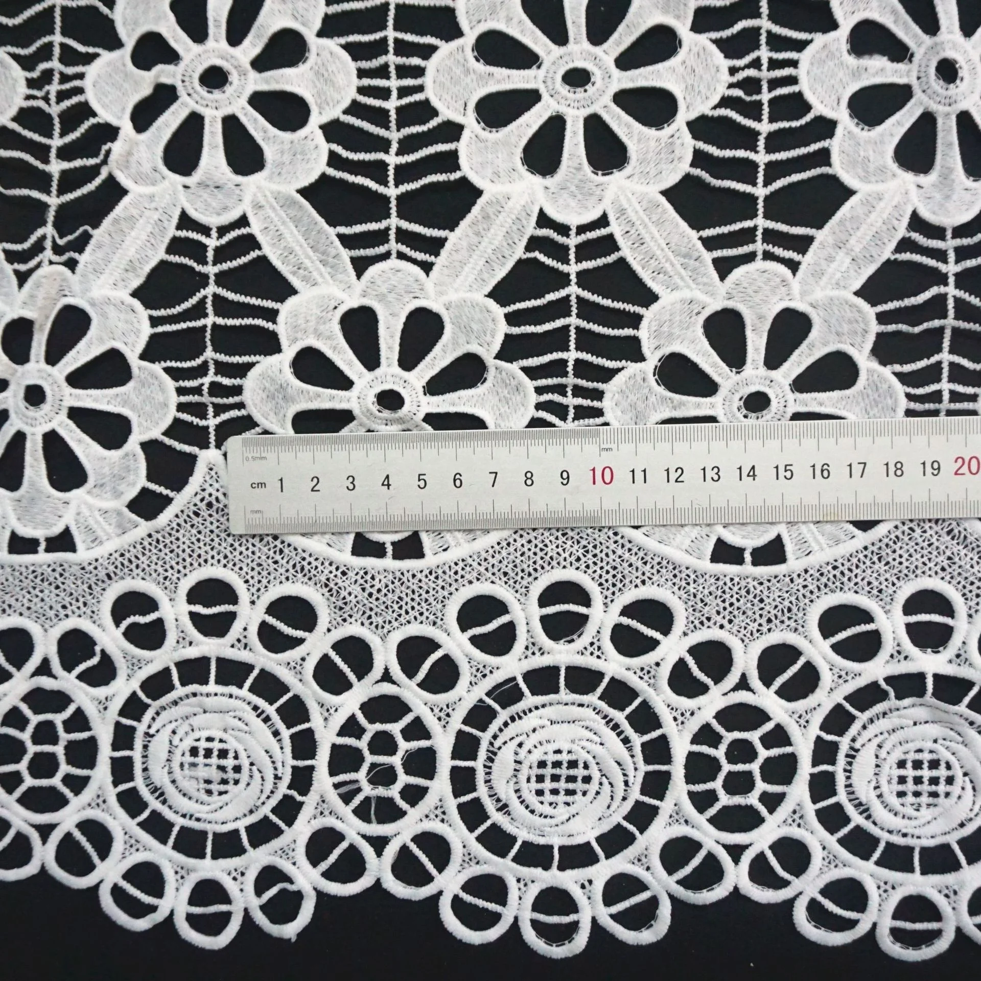 High Quality crocheted Embroidery Water Soluble Delicate Cotton Flower Lace Trim for Decoration and cloth