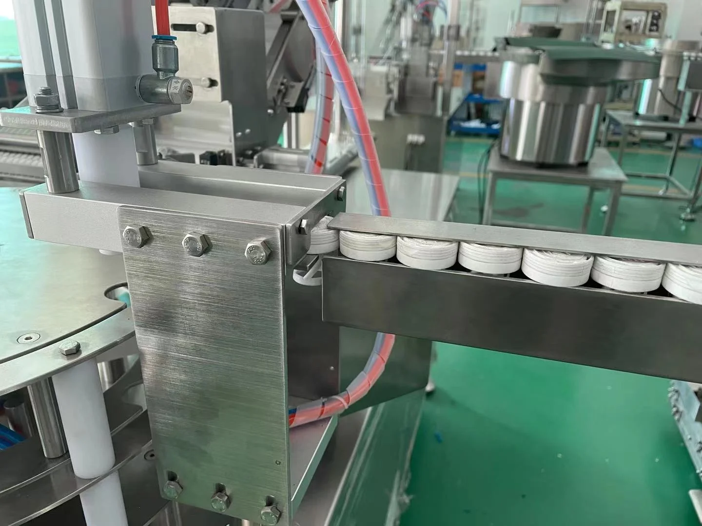 Automatic Effervescent Tablet Tube Filler belongs to the field of filling machines