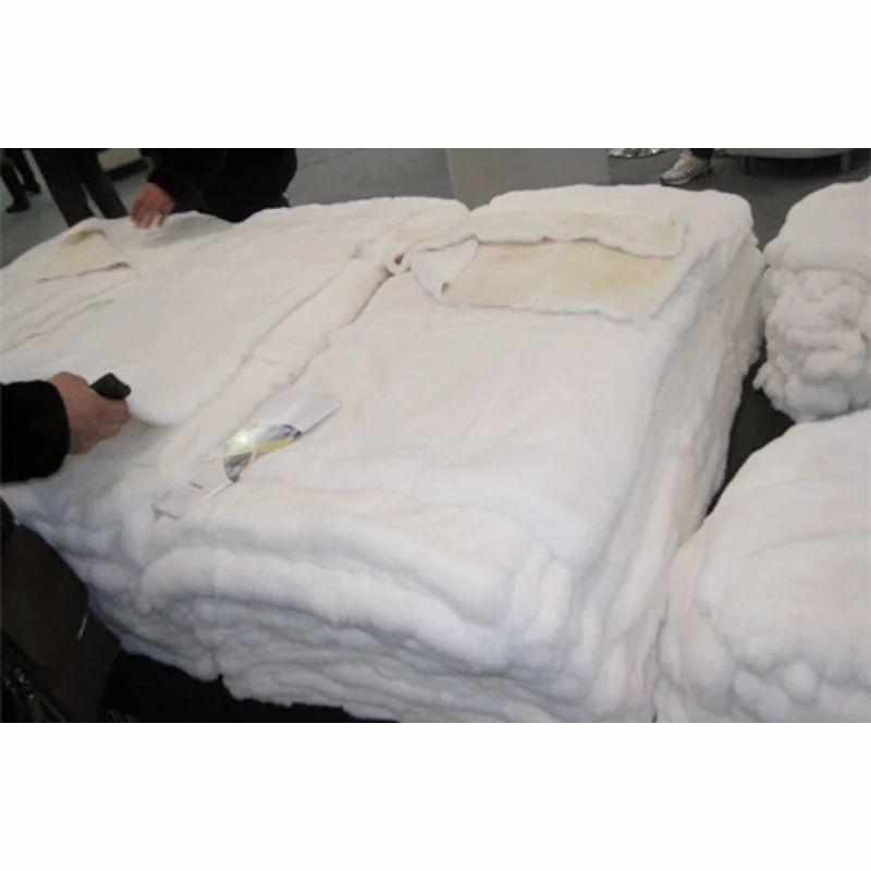 Одеяло из меха кролика рекс