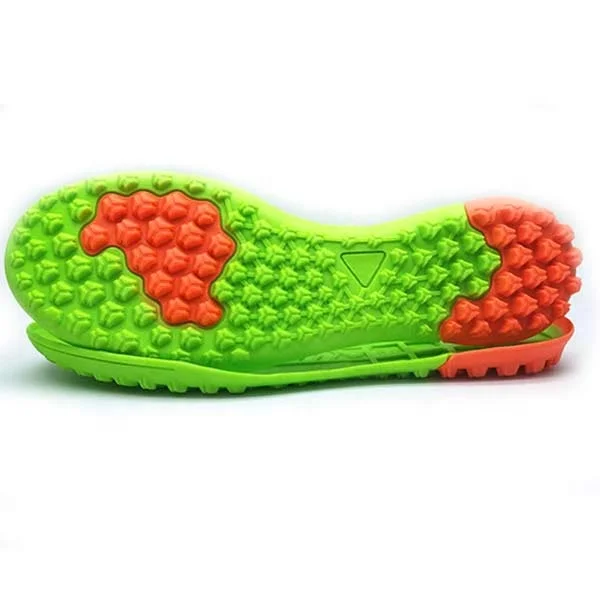 2021 Wholesale Low Price TPU  Professional  Football Shoes Outsoles Soccer Boots For Men