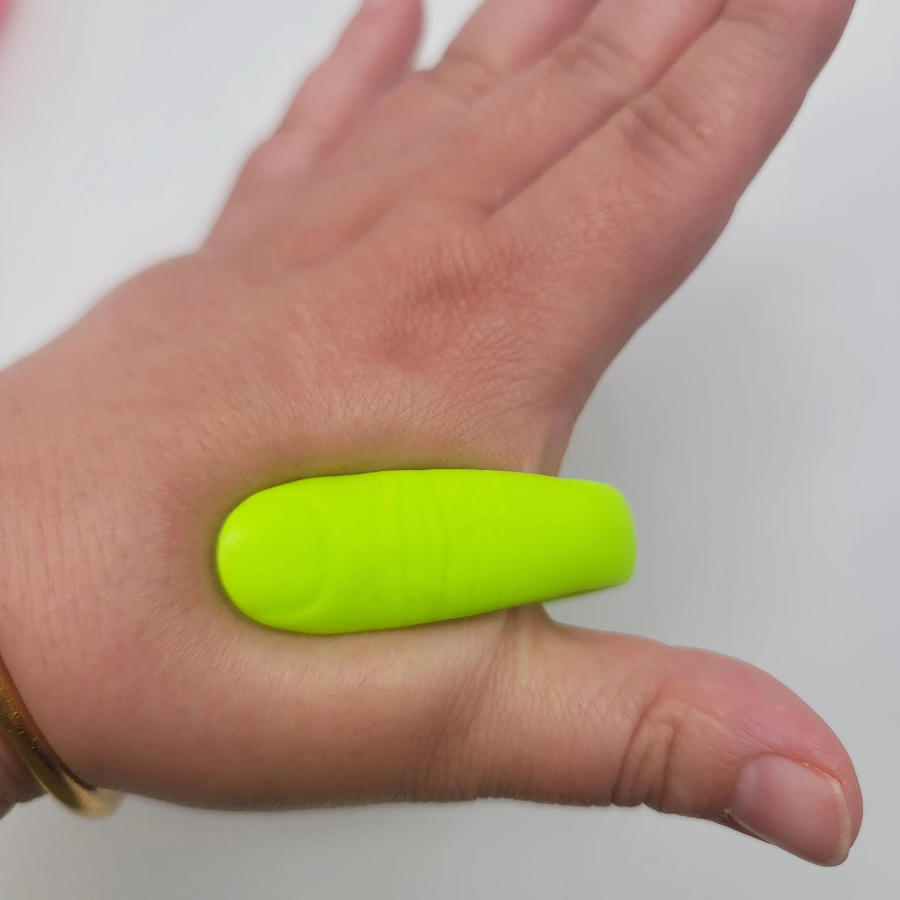 Acupressure Hand Pressure Point Clip Migraine Relief Clip Headache Pressure Point Tool for Relaxation Tension Anxiety Relief Mus