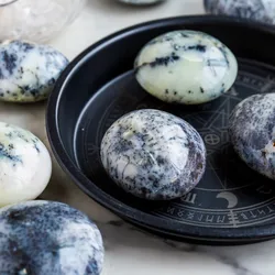 Best selling high quality natural folk crafts dendritic opal palm healing stone crystals for valentine day decorations