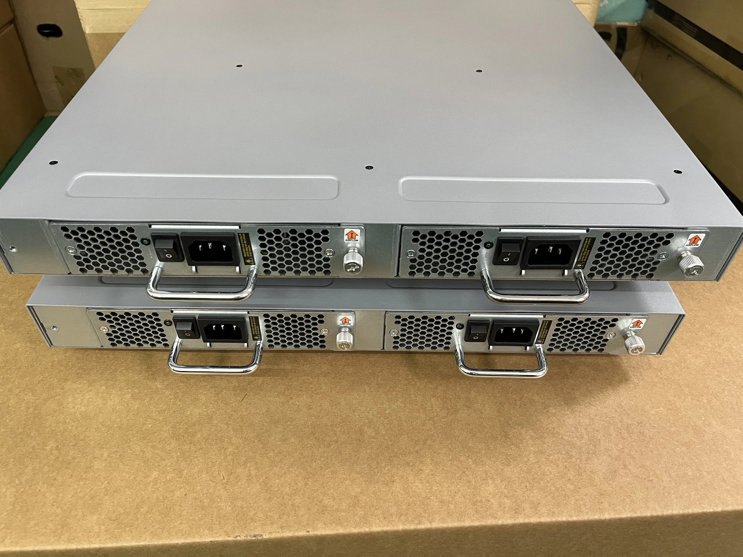 ready to ship HPE QW937A QW937B 684428-001 SN3000B 24/12 BROCADE BR-6505-12-0R FC Switch with SFP san siwthc HPE QW938A