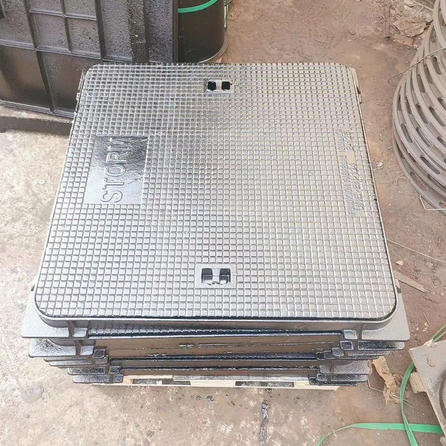 Ductile Cast Iron Square Manhole Cover/spheroidal graphite cast iron Manhole/Nodular Cast Iron Manhole Cover