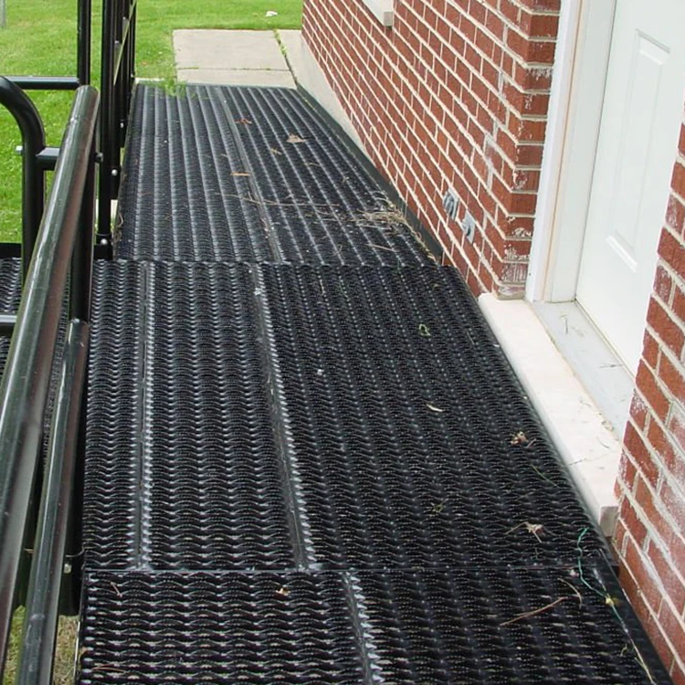 Anti Slip Gal Steel Diamond Stair Treads Plank for Sky Bridge Platform