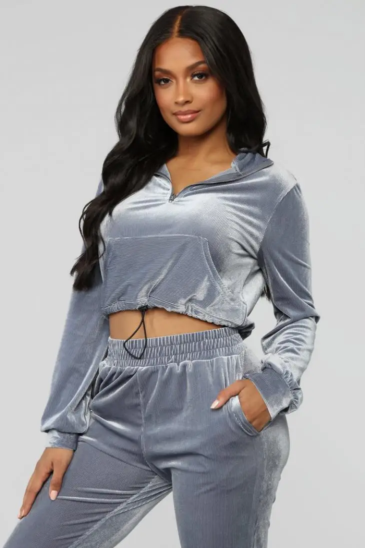 Cheap Wholesale Velour Tracksuit Velvet Half Zip Crop Tops and Slim Fit Jogging Sweatsuit Custom Velour Tracksuits