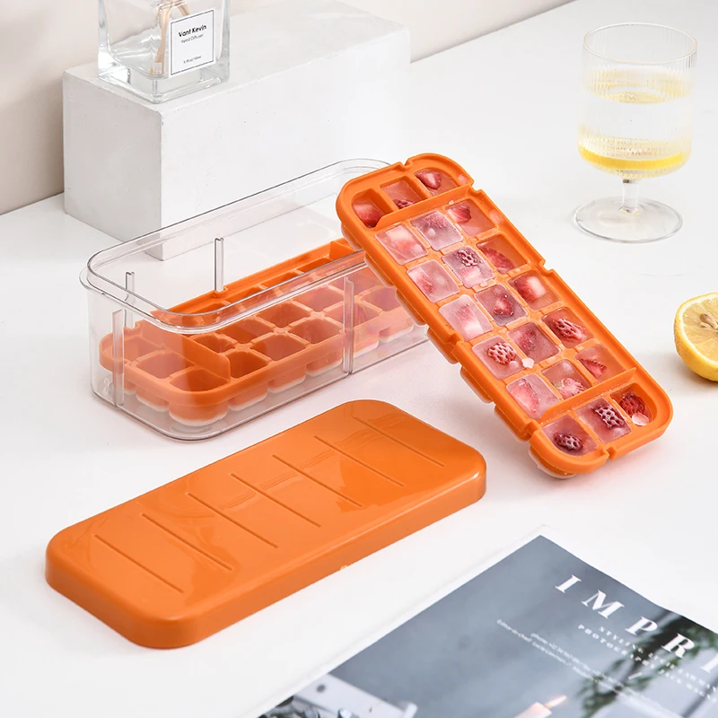 Wholesale Hot Selling Portable New Fashion Ice Ball Maker Mold Silicone Ice Cube Tray With Lid Durable Ice Mold Maker