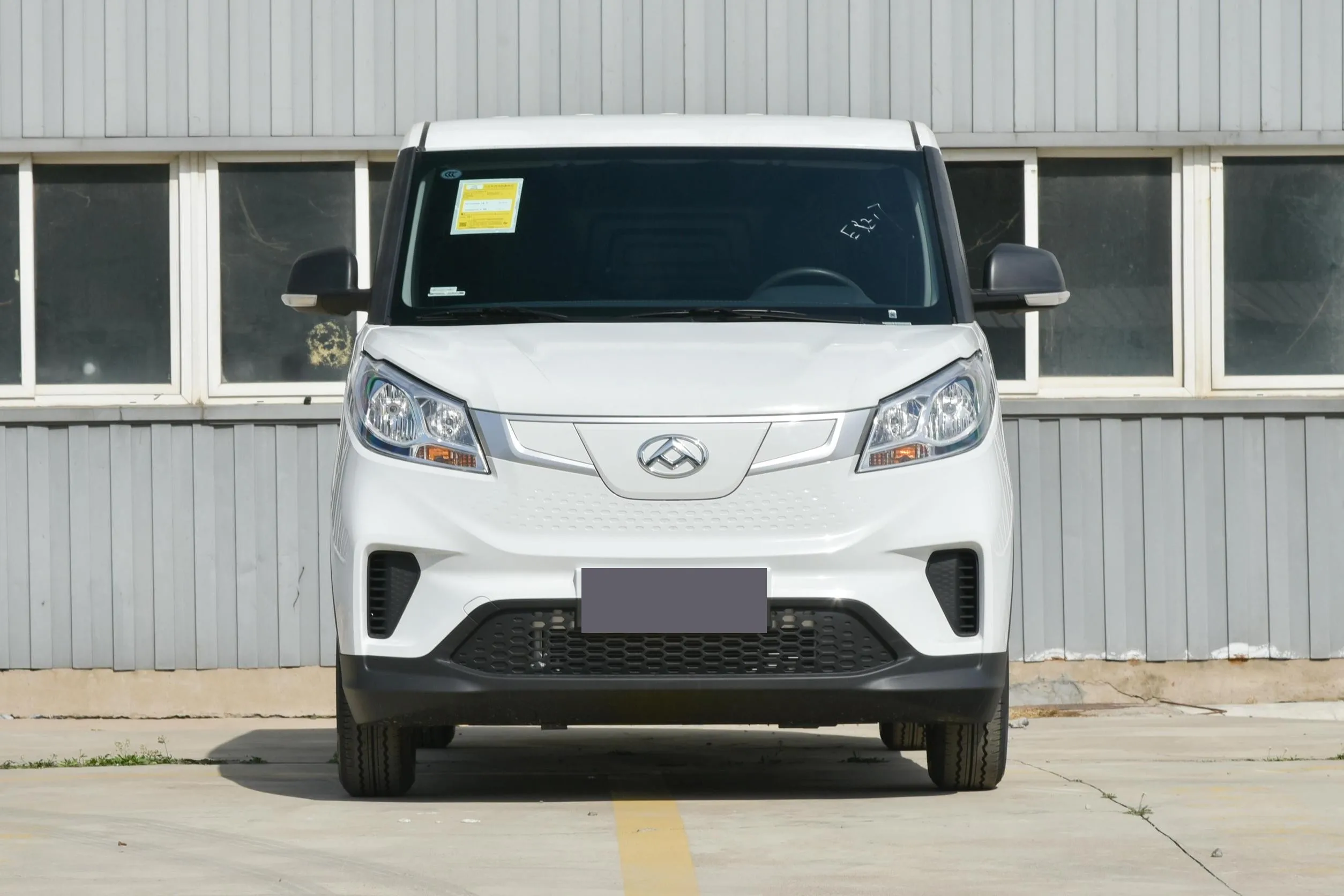 2022 SAIC Chase MAXUS EV30  Pure Electric Intelligent Logistics Expert Long Axis Guoxuan electric van