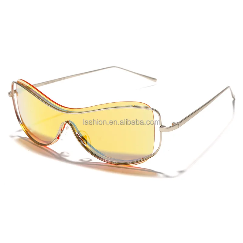 Luxury eyewear italy design uv400 ce cat 3 vintage women small black sunglasses unisex 2021