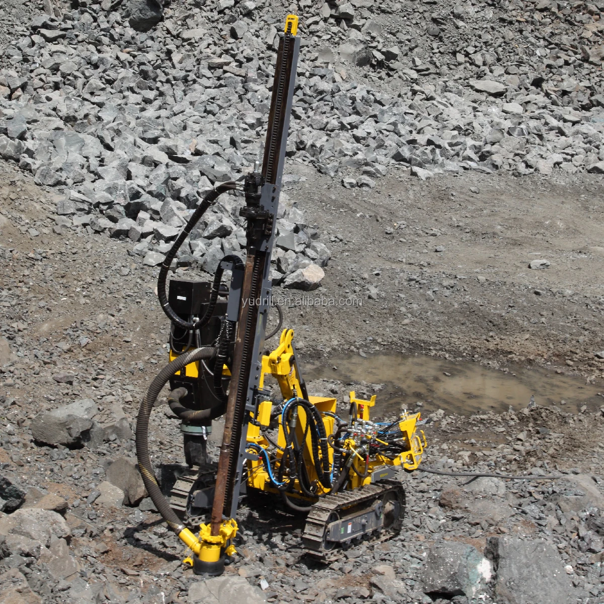 Interchangeability Top Hammer Rock Blast Mine Surface DTH Drilling RIg With Air Compressor