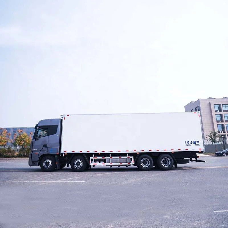 Foton AUMAN Heavy Duty 8x4 25Ton 30Ton Refrigerator Truck Freezer Box Truck for Meat and Fish Transport