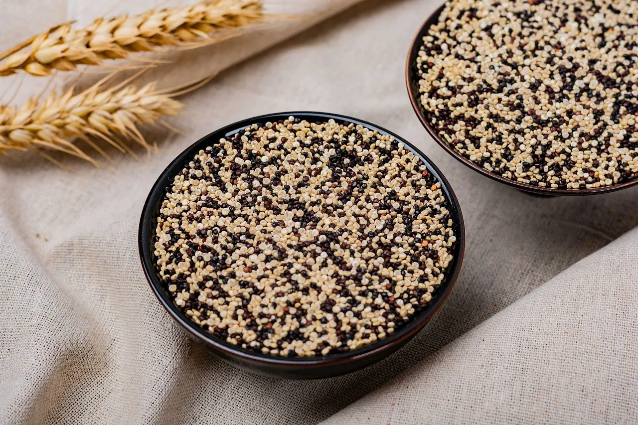 Organic and high-quality tricolor blended quinoa at a reasonable price