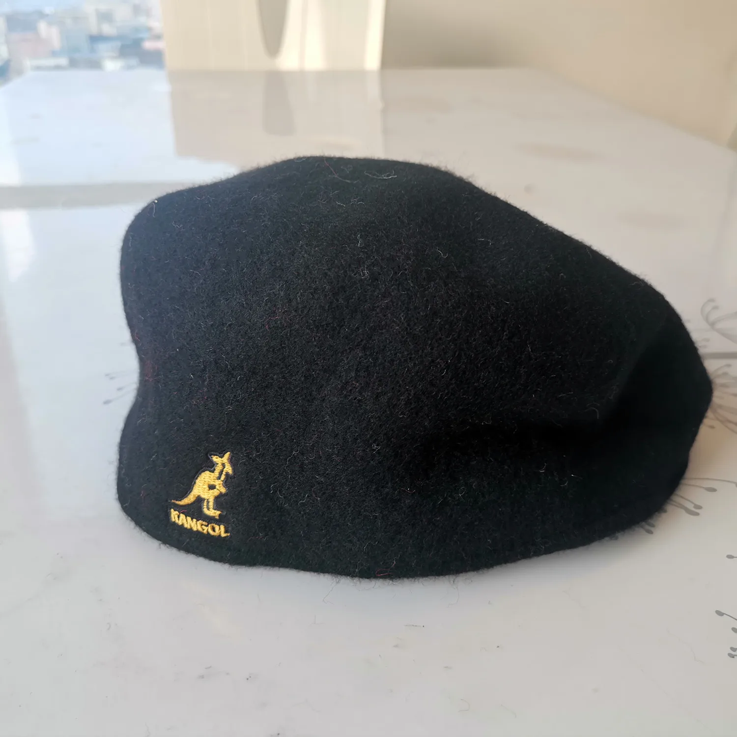 Оптовая продажа, шерстяной берет с вышивкой, женский шерстяной берет на осень и зиму, британская ретро-шляпа hyun, черная плоская шляпа, женский берет, шляпа