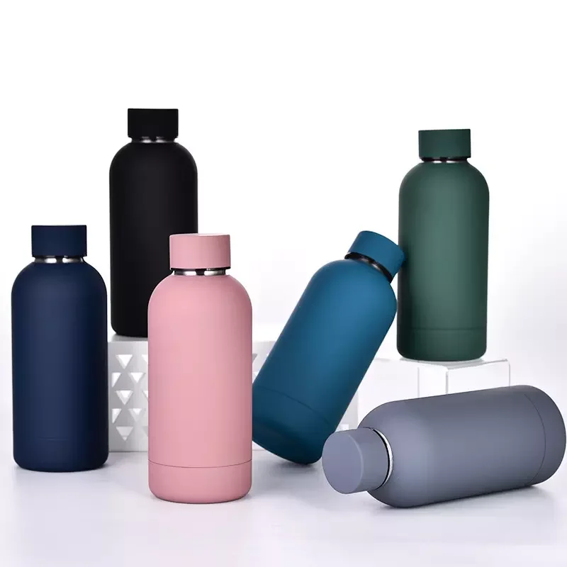 Low moq custom logo stainless steel water bottle vacuum insulated water bottles
