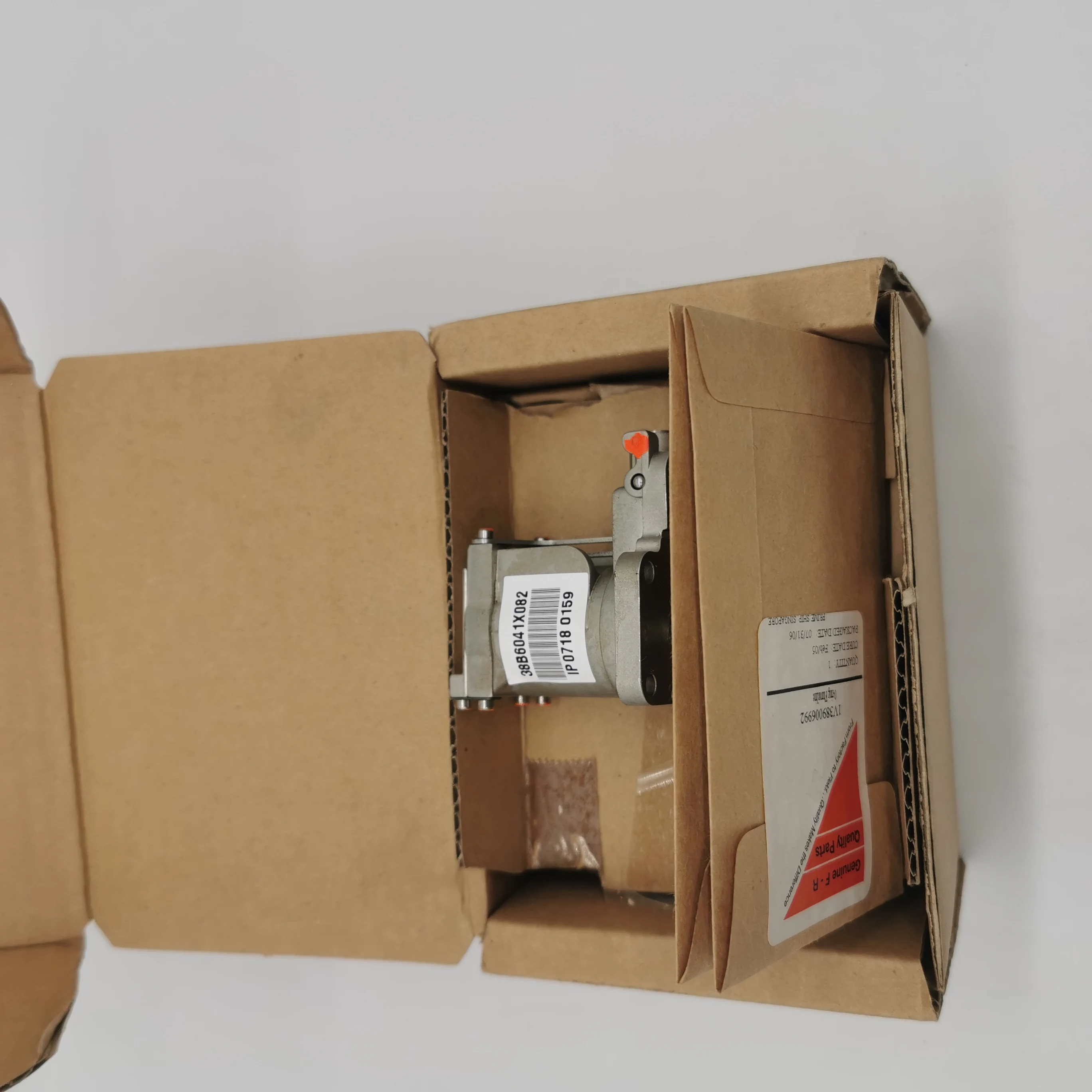 FISHER 38B6041X152 38B6041X132 серии IP конвертер абсолютно новый в наличии
