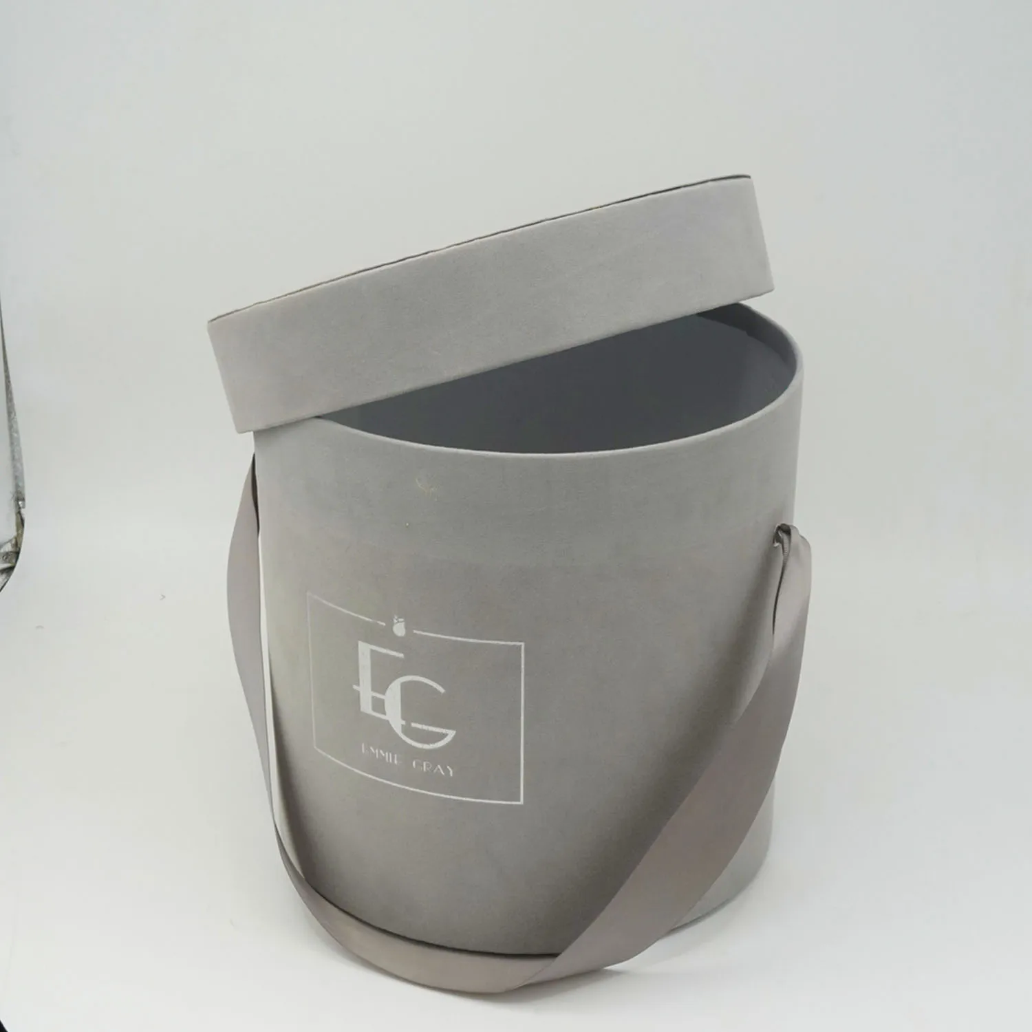 Custom Logo Ribbon Handle Grey Tube Paper Flower Gift Packaging Luxury Velvet Round Hat Boxes