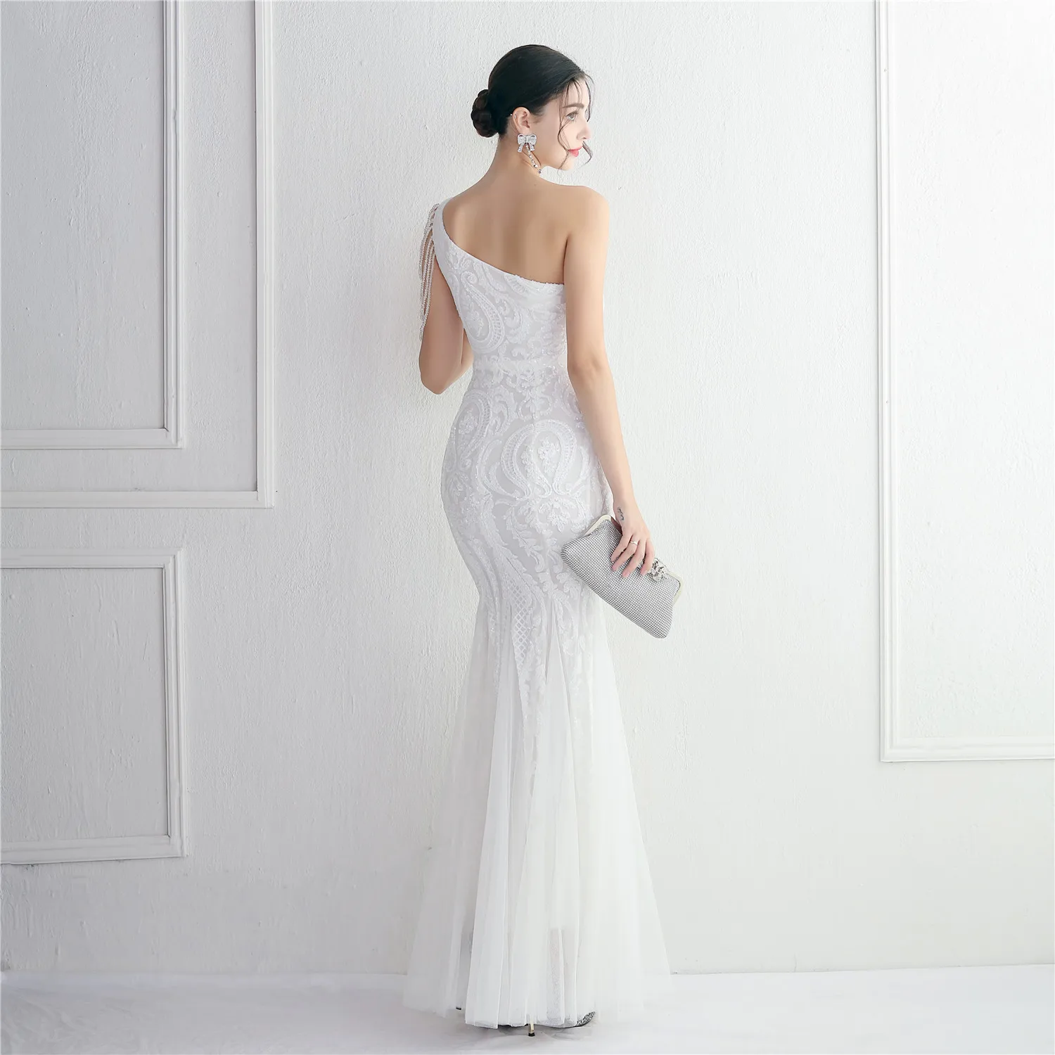 19620# Bead flake Gauze Craft bead setting One shoulder small V-neck crystal pearl chain Sequin sexy fish tail evening dress