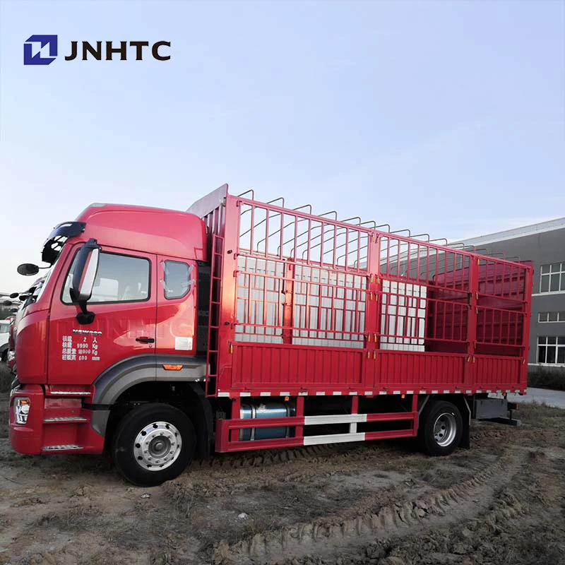 2023 high quality Low cost SINOTRUK HOWO CONTAINER VAN TRUCK china 4X2 6x4 CARGO TRUCK price