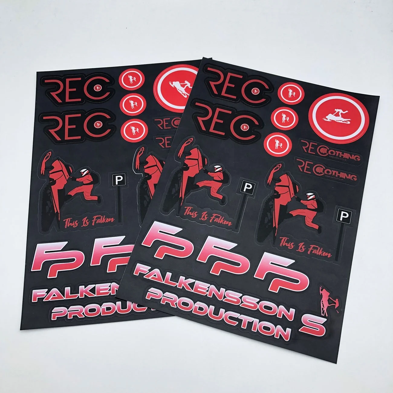 Customized Self Adhesive Anime Stickers Paper Vinyl Logo Printing Kawaii Cute Cartoon Kiss Cut Stickers Sheet