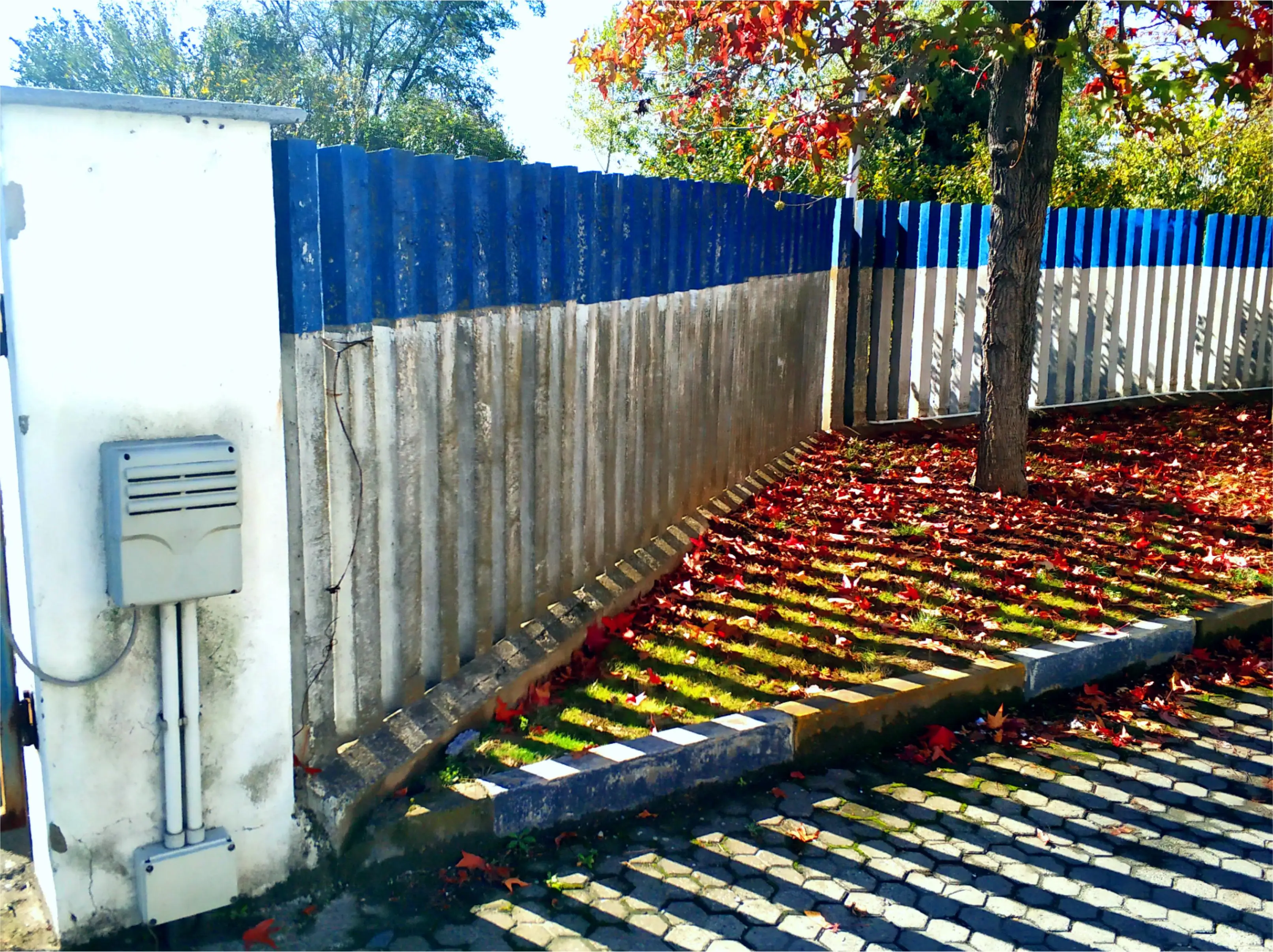 Advanced construction machinery molds, prefabricated concrete guardrail molds