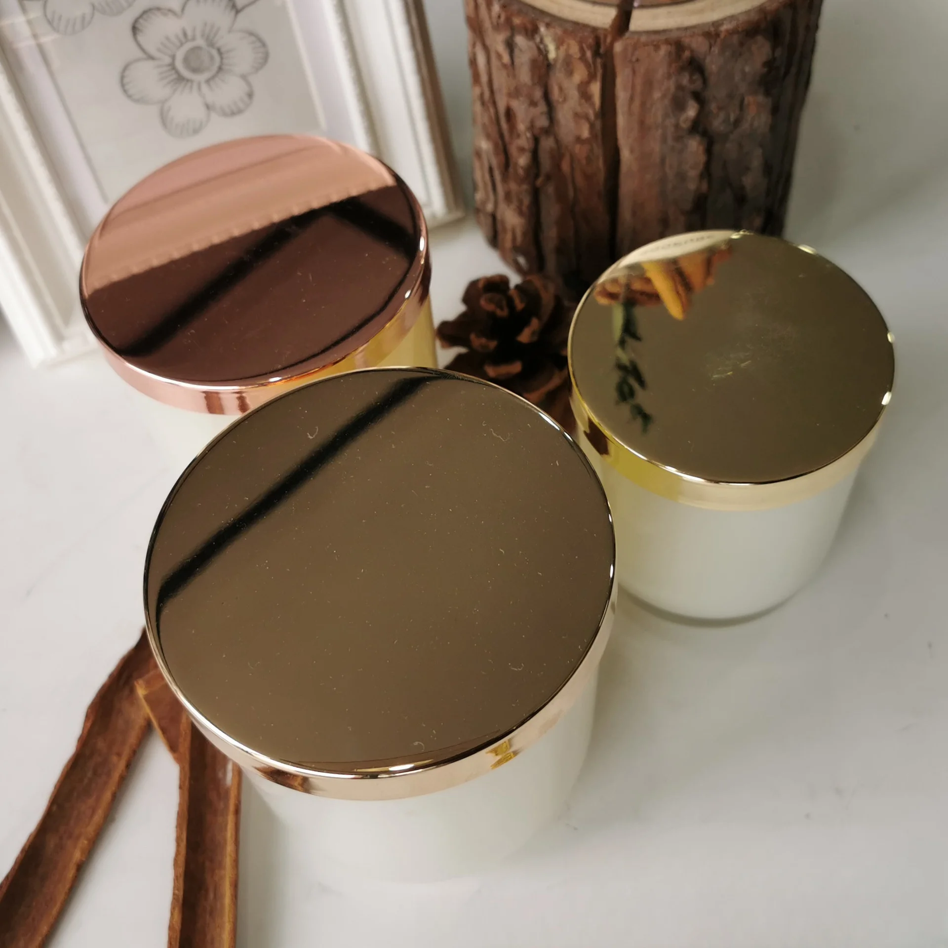 6oz 10oz 12oz Empty round bottom glossy cream white Candle jar Luxury Glass Candle With metal rose gold Lid