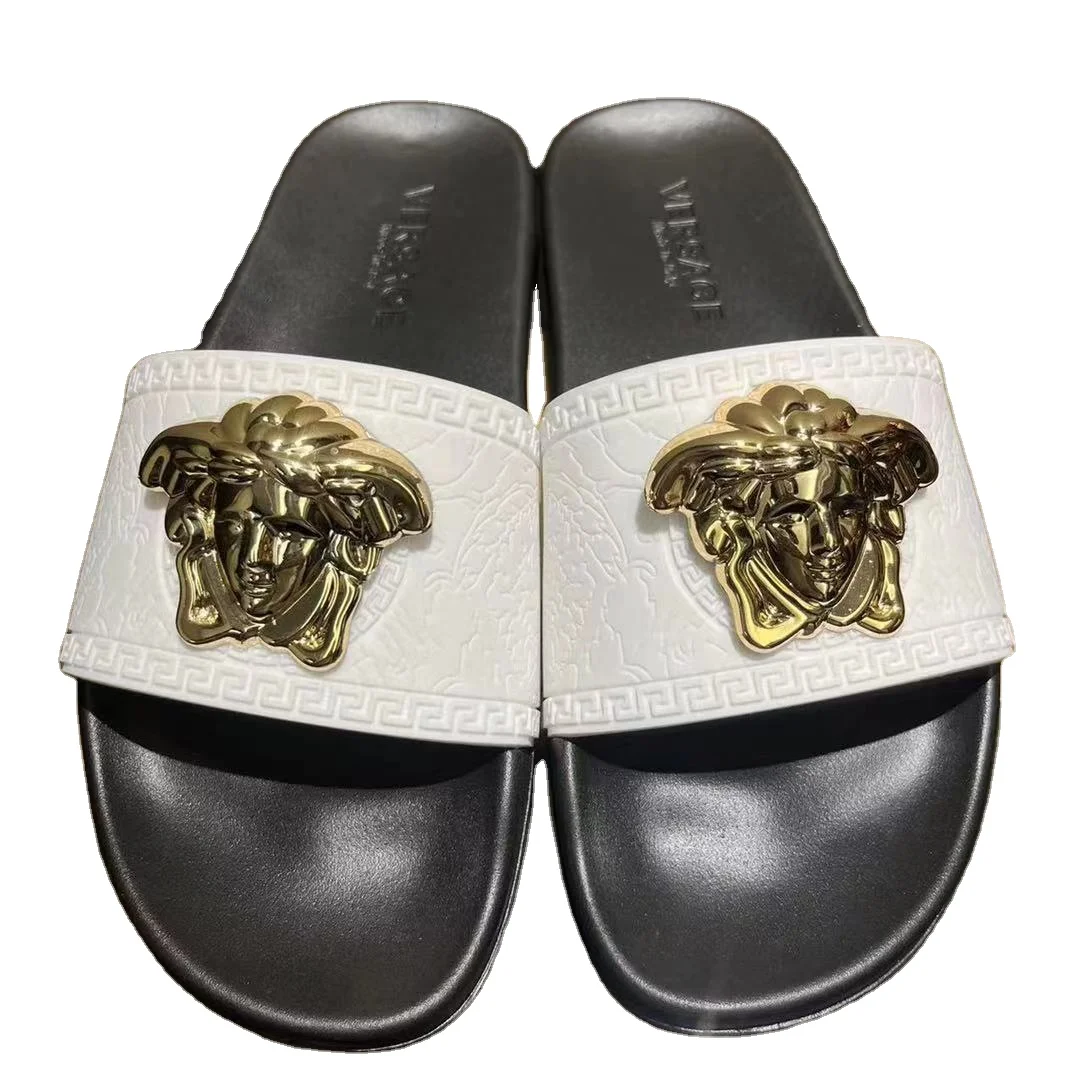 Wholesale New Summer Indoor Outdoor Luxury Women And Man Fashion Sandals Plastic Girls PU Shoes Comfortable Casual Slippers